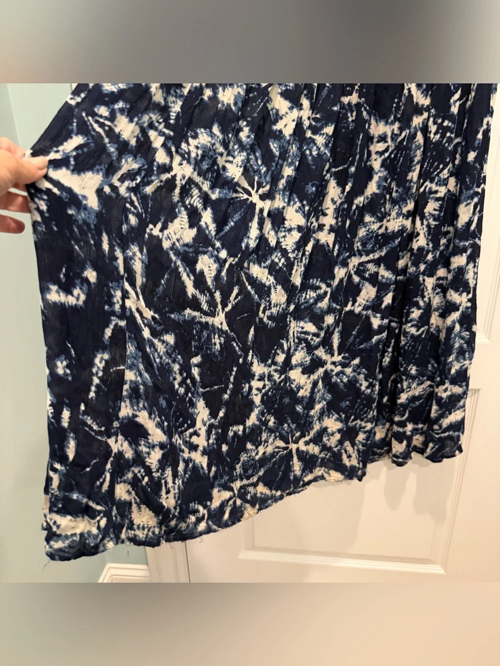Band of Gypsies Women's Maxi Flowy Skirt Blue Ivory Abstract Print Bohemian Sz S